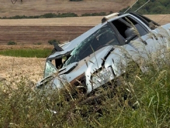 Acidente na estrada do Rio do Meio mobiliza equipe de Sa�de em Campina da Lagoa
