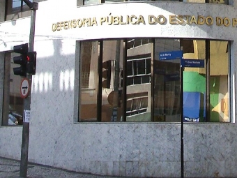 Justi�a suspende acordo de pens�o ap�s pai analfabeto ser induzido a assinar documento no Paran�