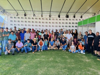 Prefeita de Altamira do Paran� acompanha produtores no Show Rural 2026, anuncia R$ 500 mil para a sa�de e refor�a transporte de pacientes