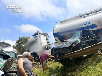 Grave acidente na BR-277 deixa um morto e tr�s feridos no Oeste do Paran�