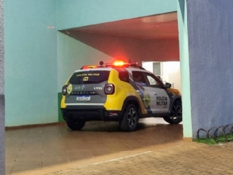 Homem armado com faca ameaa pessoas no centro de Campina da Lagoa e  detido pela Polcia Militar